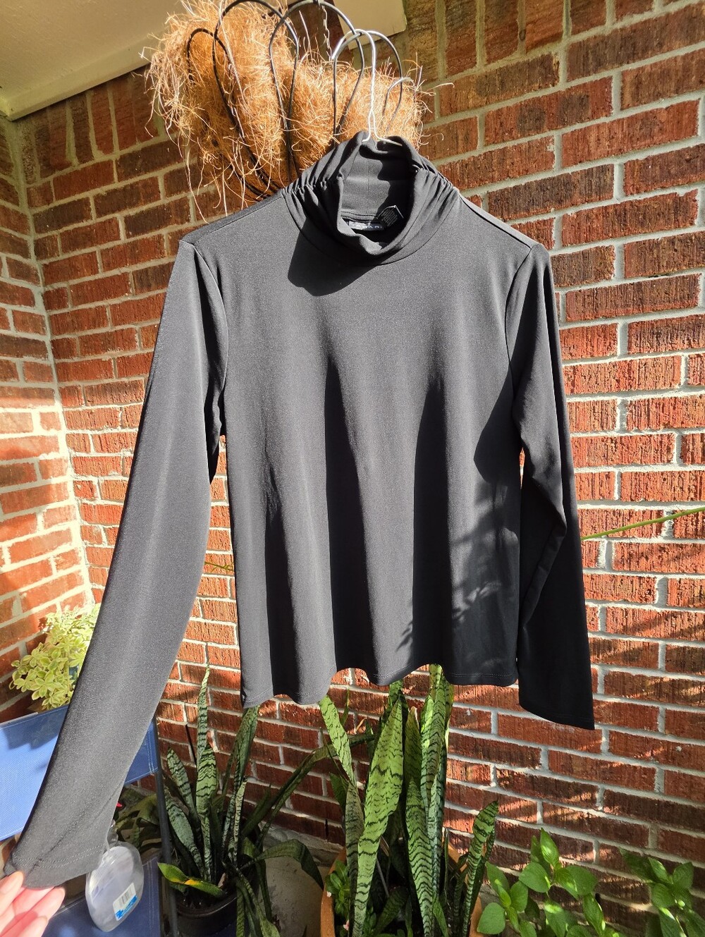Elie Tahari black long sleeved high neck  super soft knit top, Size M